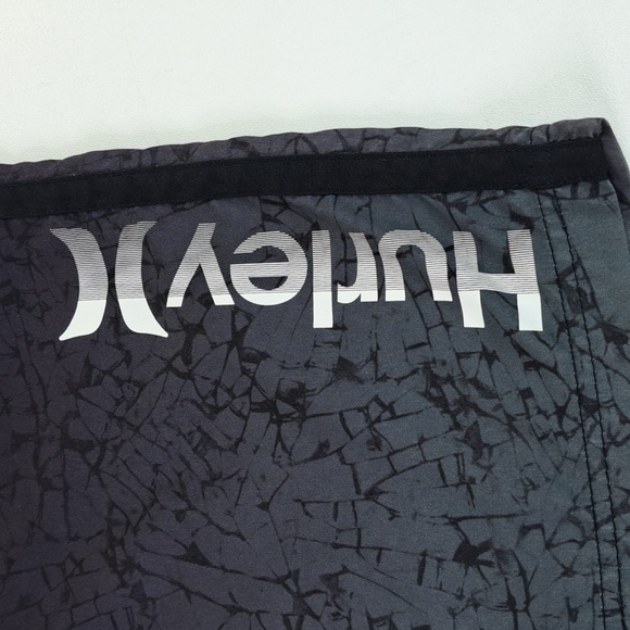 Hurley Board Shorts Men's Size 32 - Picture 5 of 16